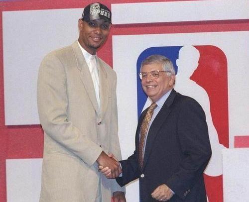 理后将他送 理后将他送