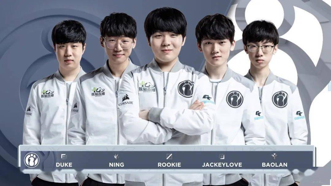 于足球运动 于足球运动