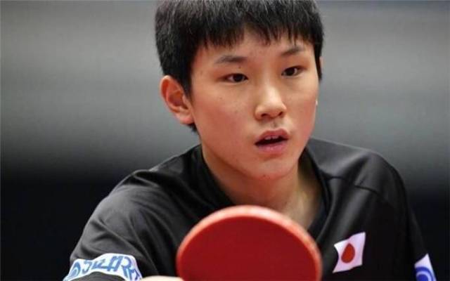 女篮主帅：职业球员不能一味追求金钱 要有爱国主义情怀