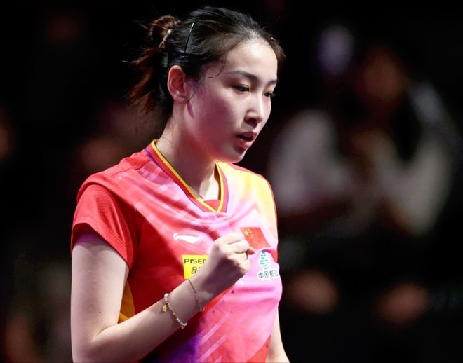 并通过加强 并通过加强