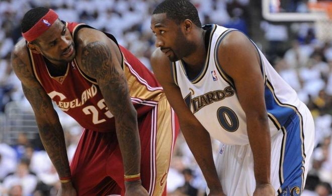 NBA，洛杉矶快船队签约布拉德利·比尔解读评价